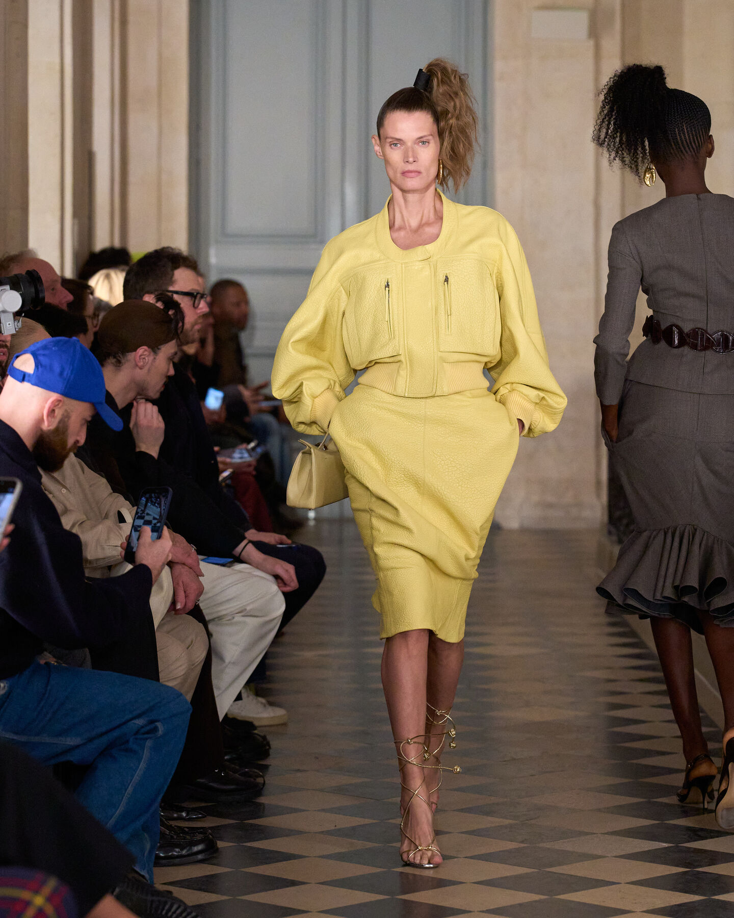 Look 38